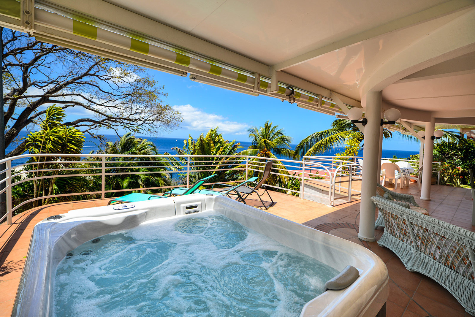 MARINA LIDO superb rental apartment F3 Martinique SPA sea view Schoelcher - Bienvenue à Marina Lido