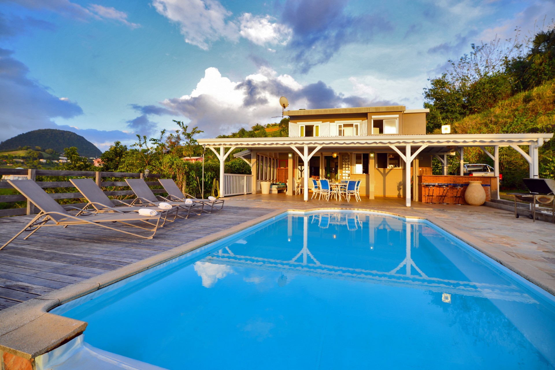 Maison Bel Case le Carbet 2 chambres vue mer piscine location Martinique - 