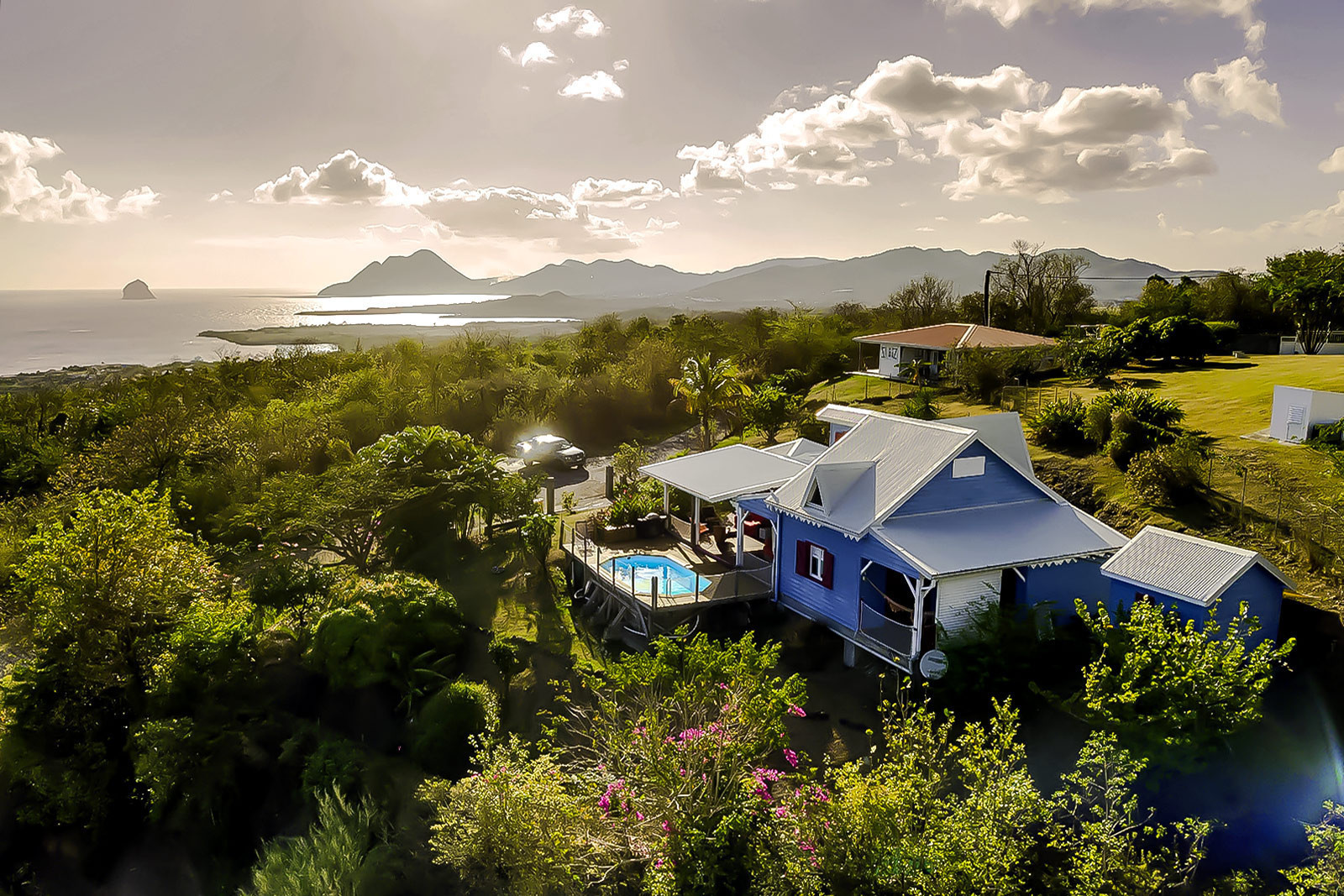 MARHABA location villa  Martinique Sainte Luce piscine vue mer pour 8 personnes - Venez vivre dans un petit coin de paradis