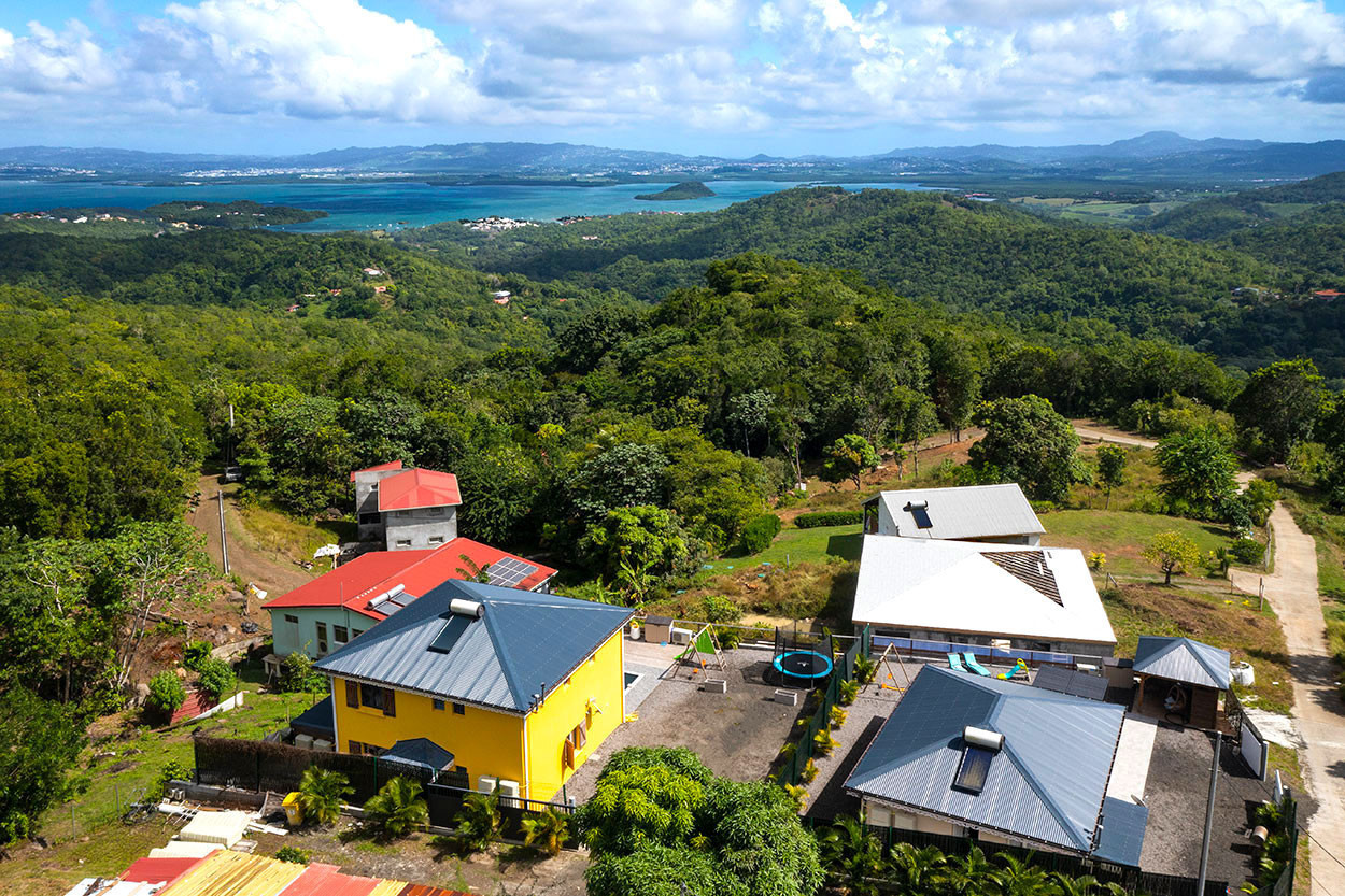 Villa piscine, SAUNA & SPA Trois Ilets location Martinique vue mer piscine 3 chambres - 