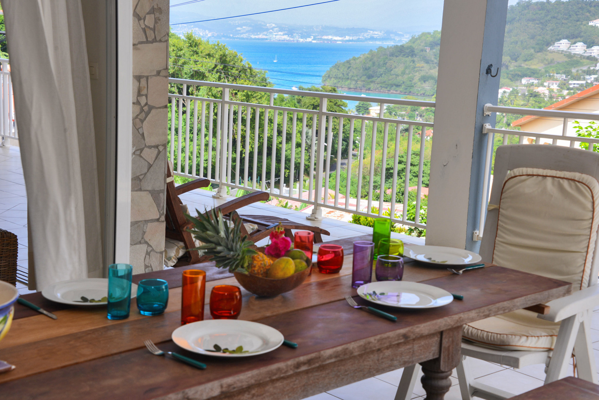 VILLA BEL'VAKANS location Martinique anse à l'Ane accueil sympa des propriétaires - Vue mer de la terrasse de l'appartement du haut
