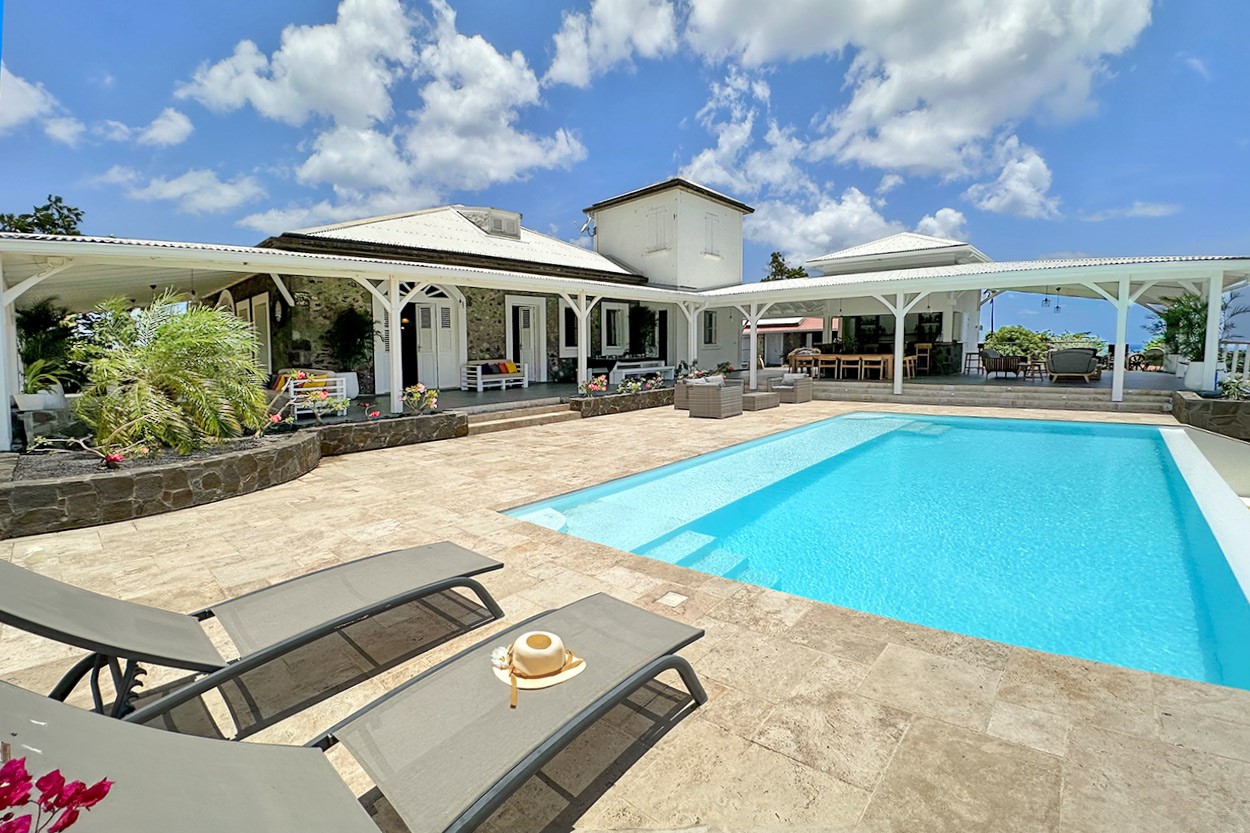 HABITATION BEAUREGARD exceptional villa rental Martinique le Carbet sea view - Bienvenue à l'Habitation Beauregard