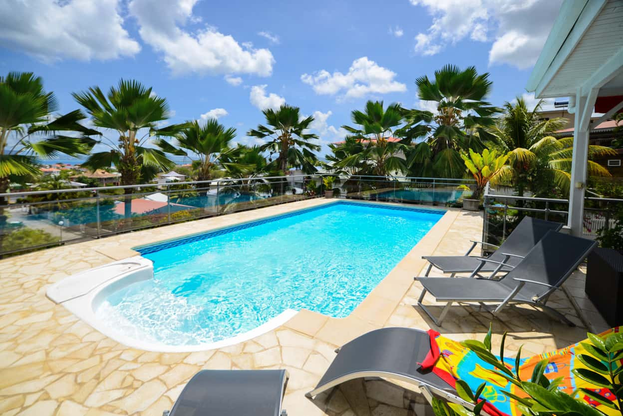 Kai Line rental top villa Martinique Trois Ilets pool sea view - Belle vue sur la baie de Fort de France