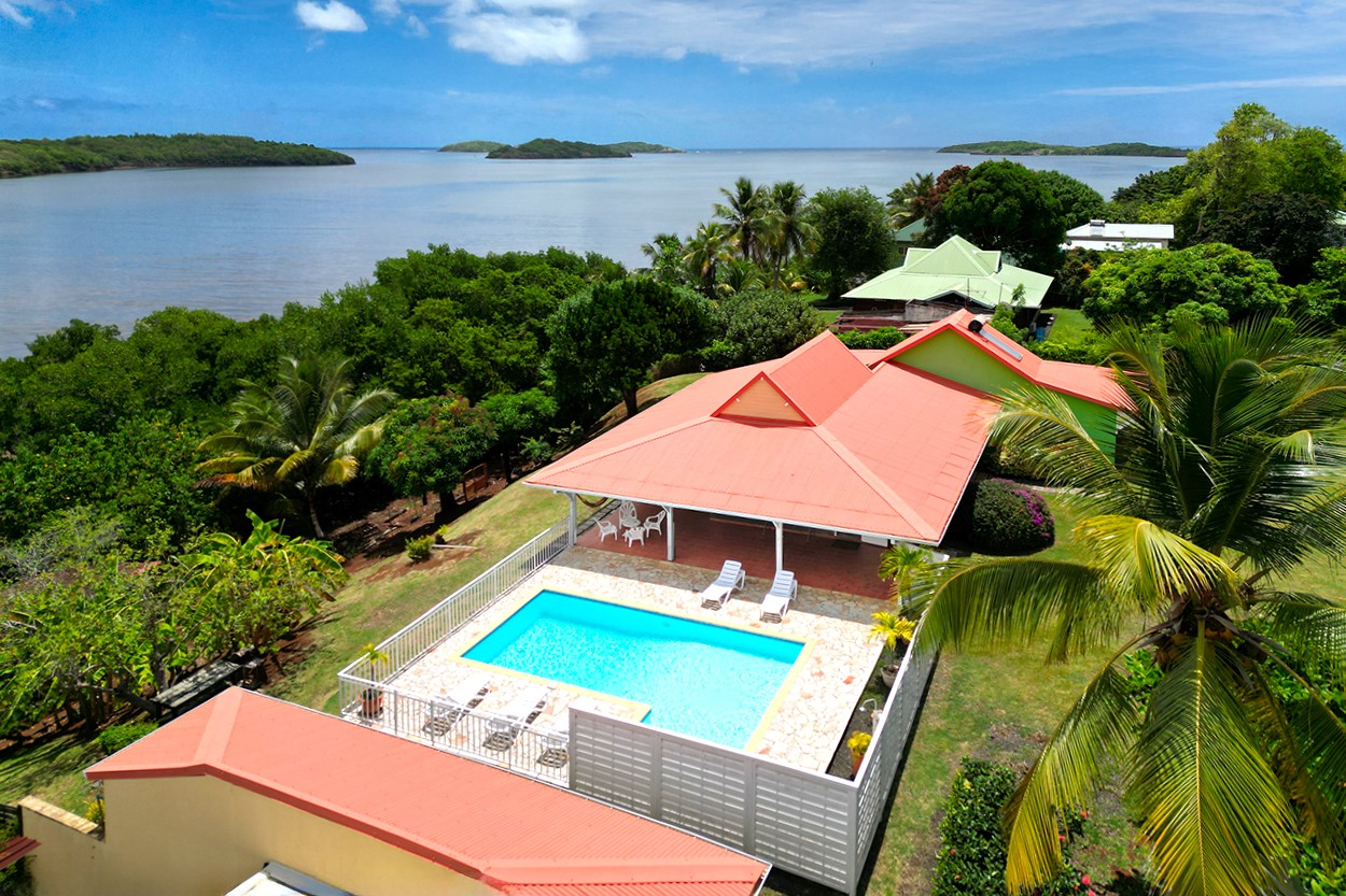 Le MANGLE ROUGE location Villa le Francois piscine - Bienvenue à Mangle Rouge