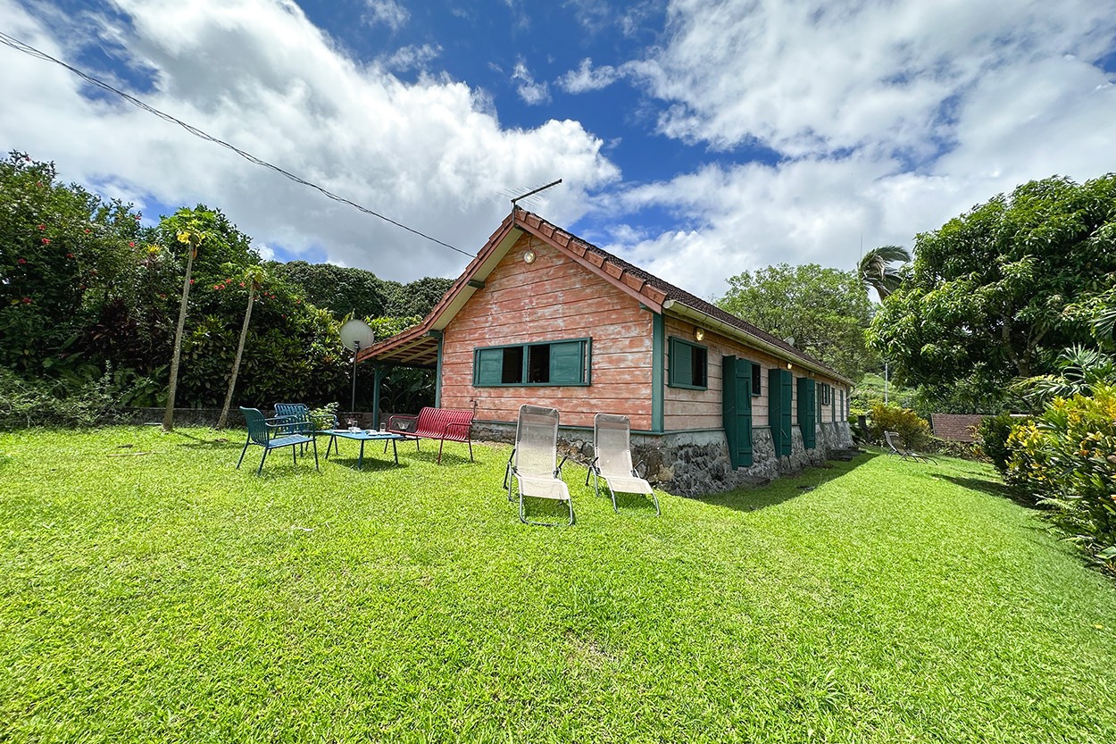 La Boutik location maison Saint-Pierre Martinique vue Montagne Pelée - Bienvenue à la Boutik