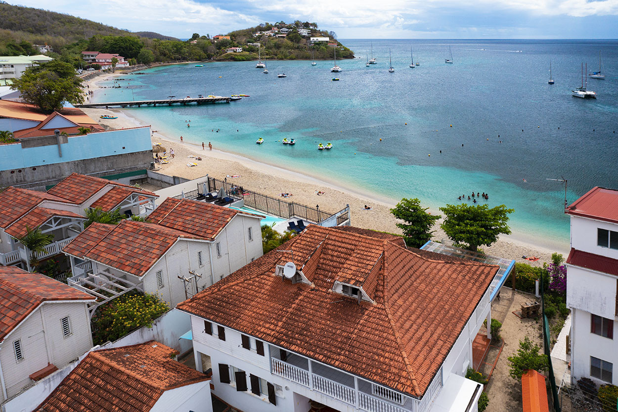 GRAND SOLEIL location T4  haut de villa 3 ilets Martinique sur la plage Anse Mitan - Haut de villa sur la plage de l'Anse Mitan