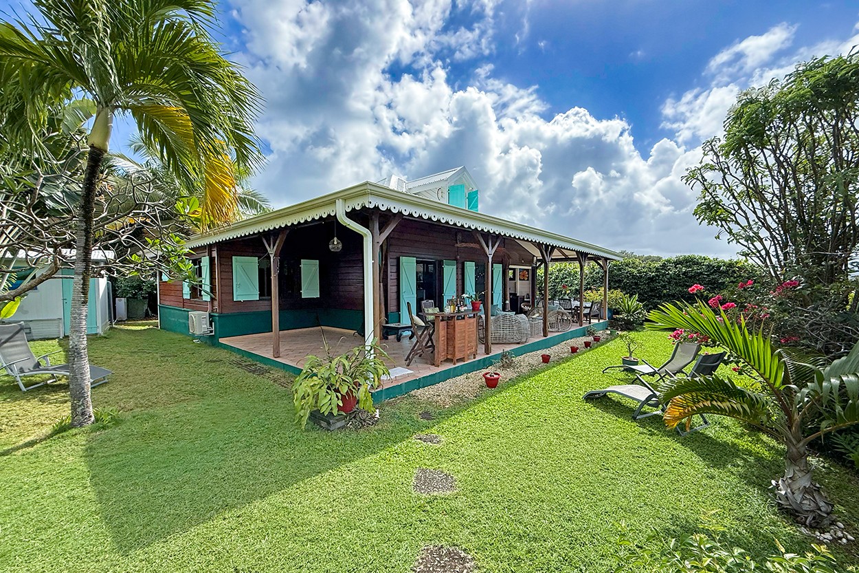 Location maison PORTE du SURF Tartane Martinique vue mer - Bienvenue à la Porte du Surf