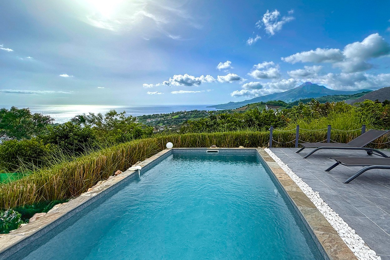 La Petite Maison du Carbet rental Martinique sea view and Montagne Pelée - piscine 6 x 3