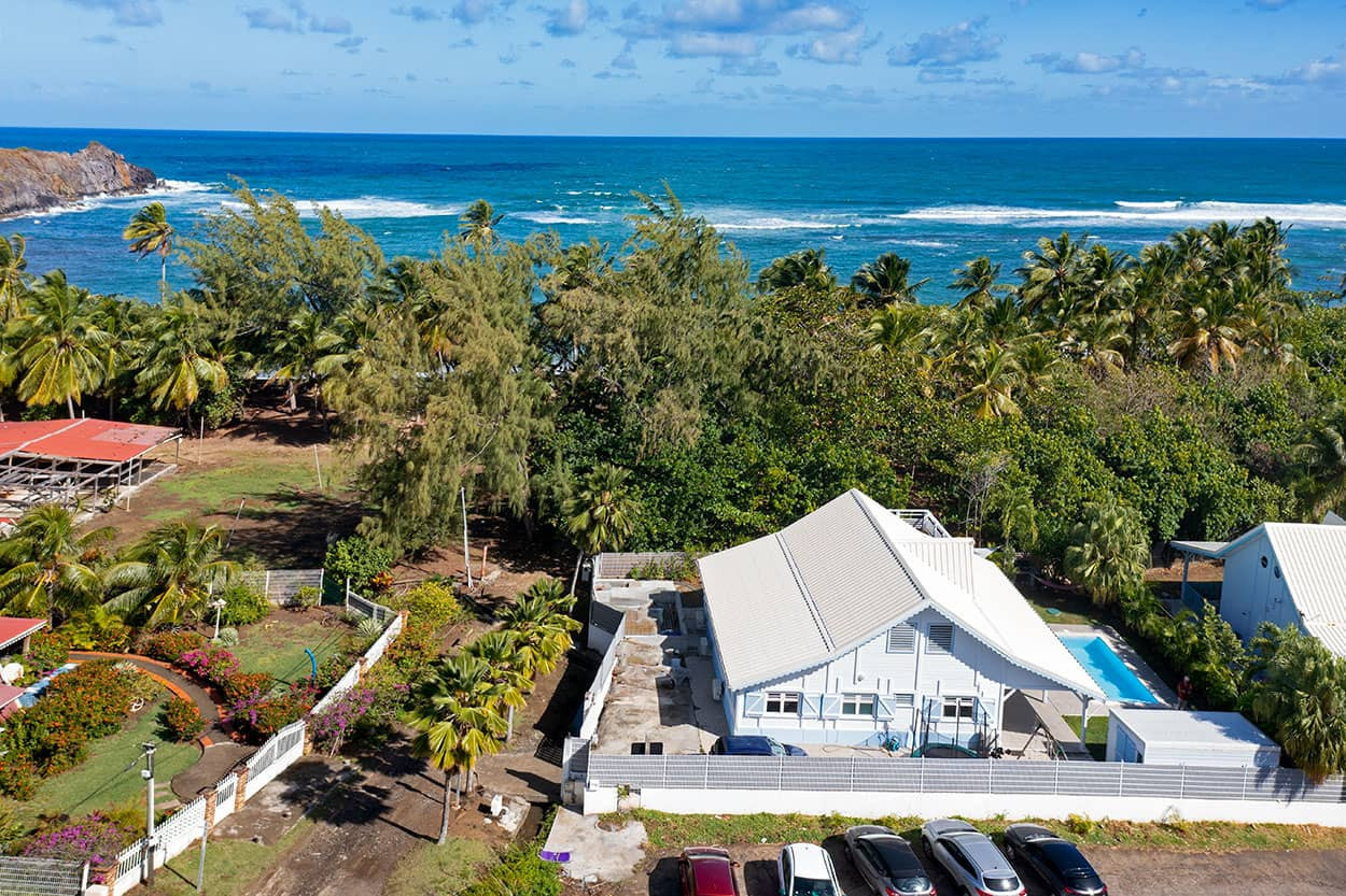 Villa BAMBOU Rental villa Martinique on the beach Tartane Pool SPA - Bienvenue à la villa Bambou