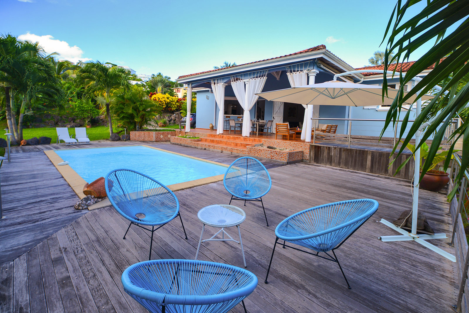Villa LA SAGESSE location Sainte Luce Martinique piscine et jardin