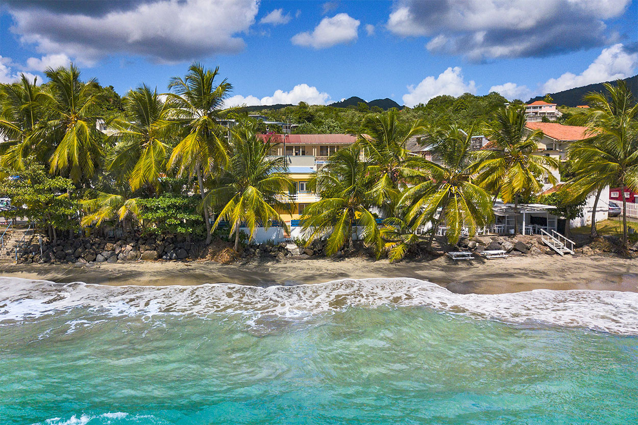 SABLE de MER location Martinique maison de village sur la plage du Diamant - Sable de Mer maison sur la plage du Diamant