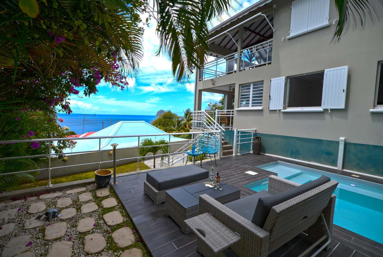 COTE LITTORAL location 2 condos le Diamant Martinique piscine vue mer - 