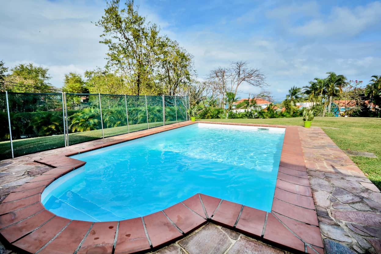 Villa Tante May location le François Martinique 10 personnes - La piscine sécurisée, de 22 m2