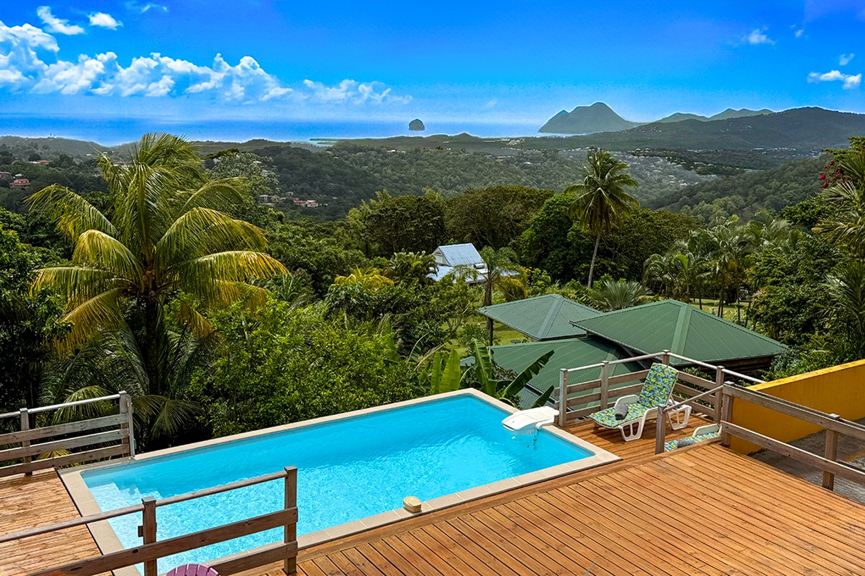 Les hauts de Rivière-Salée location villa Martinique 5 chambres piscine vue mer - Bienvenue sur les hauteurs
