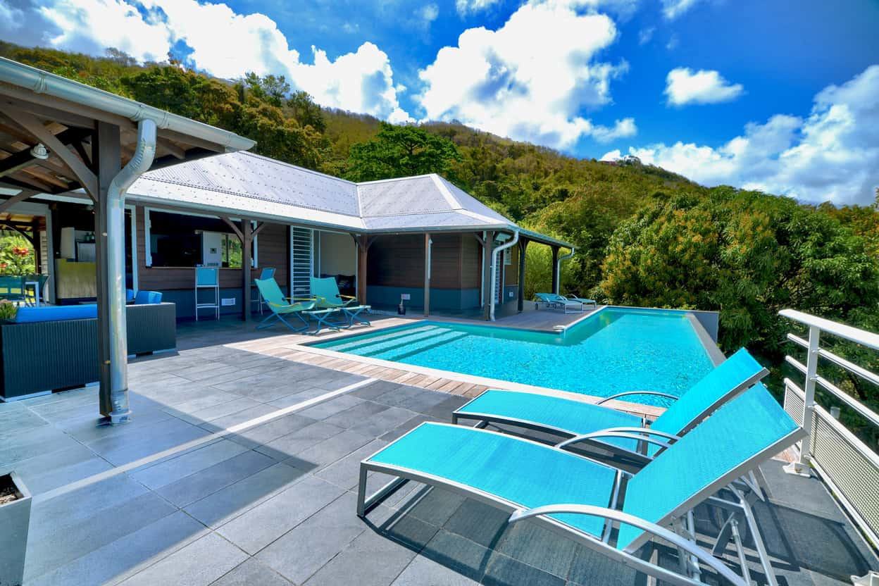 Villa PEROU le Marin Location Martinique maison de luxe piscine vue mer - Bienvenue à la Villa Perou