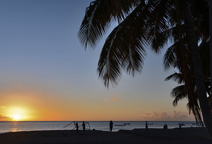 Le Carbet - Les couchers de soleils sont magnifique sur la plage du Carbet