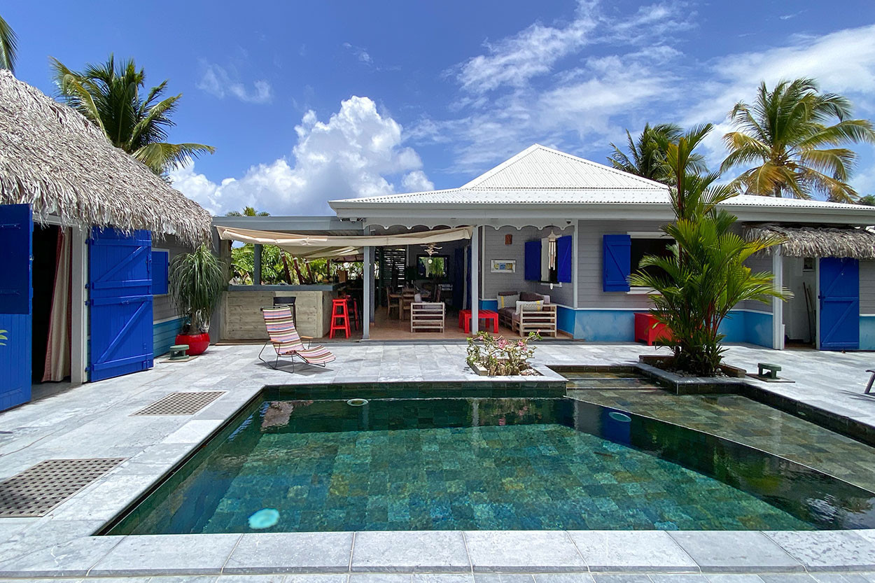 Location Belle Villa du Cap Est Aloha Martinique piscine charme et confort - La piscine d'Alhoa