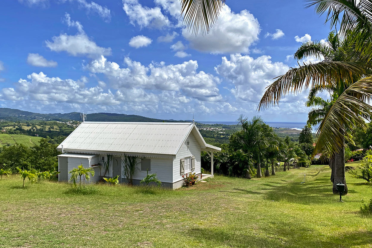 Location FLEURY Sud Martinique vue mer charme et confort Rivière Salée - 