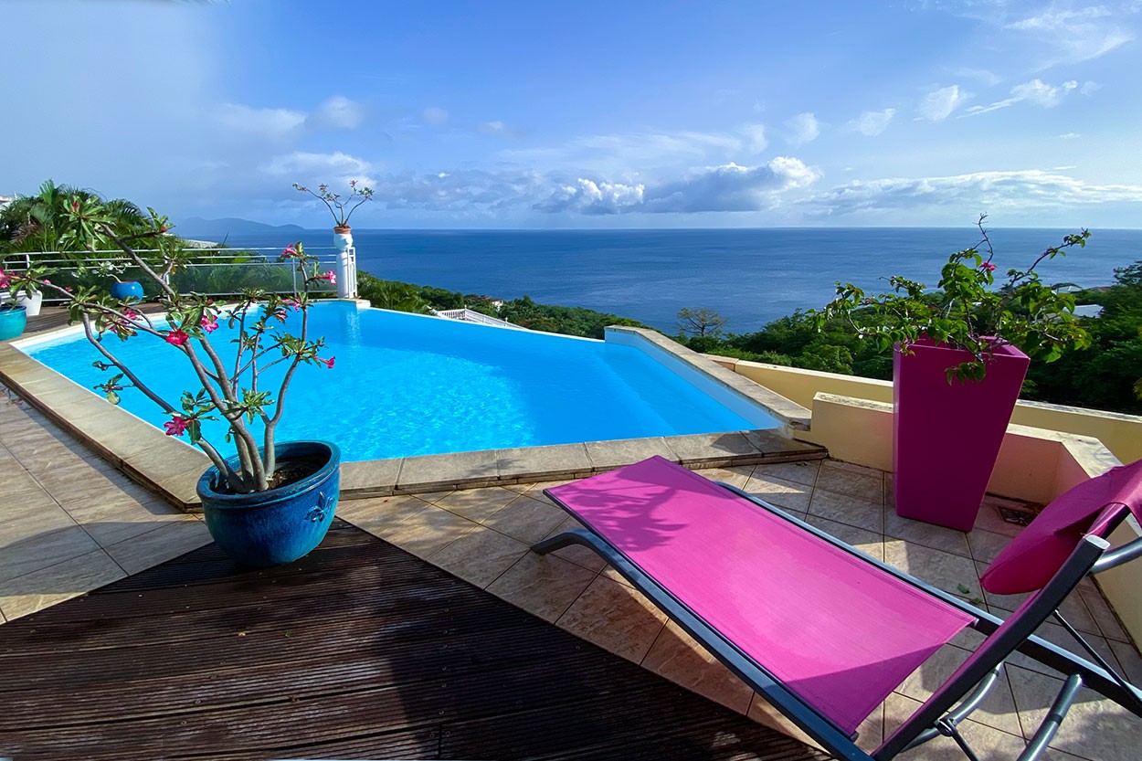 Villa VUE CARAIBES location Martinique Case Pilote piscine vue mer - Bienvenue sur la côte Caraïbes en Martinique