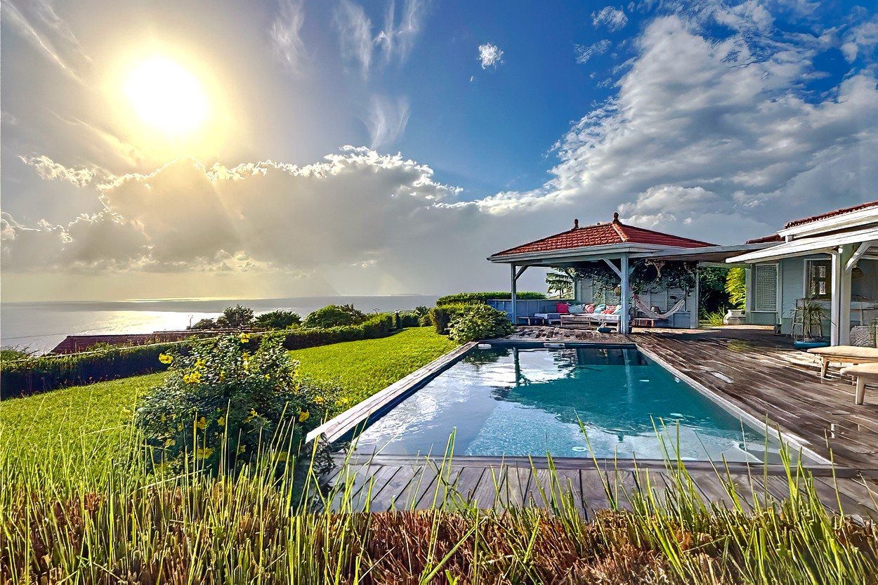 SUN CARAIBE Location Martinique villa de luxe piscine vue mer - Bienvenue à la villa Sun Caraïbe
