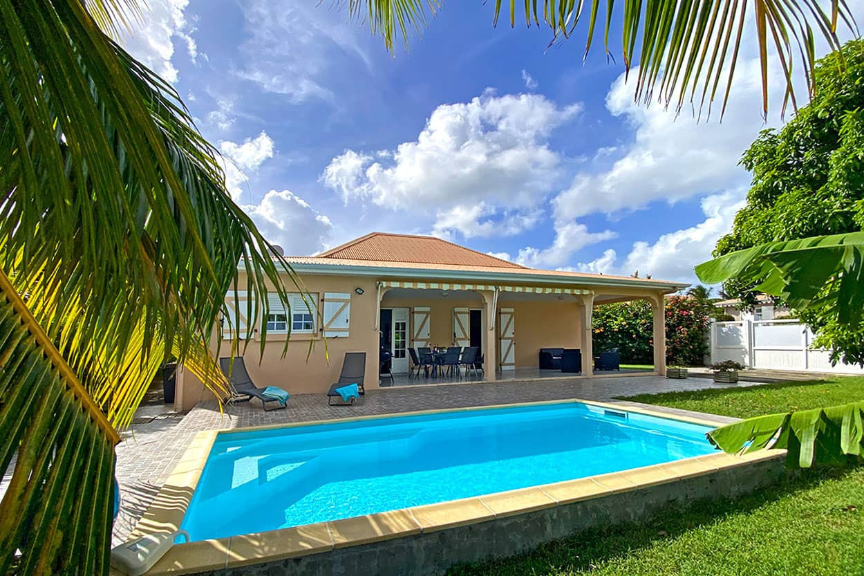 Villa CAP ANTILLES rental Martinique le Vauclin pool and garden - Bienvenue à Cap Antilles