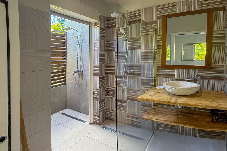 locations 3 villas voisines Le Diamant