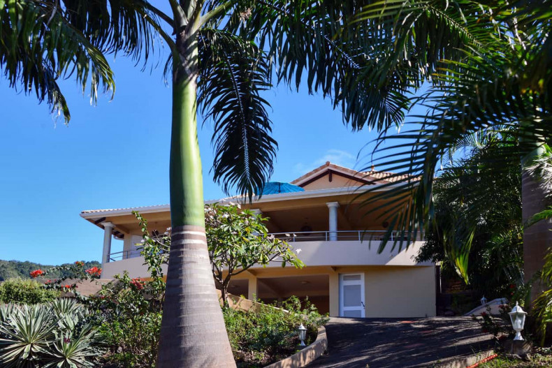 Grande maison de luxe pour les vacances en martinique