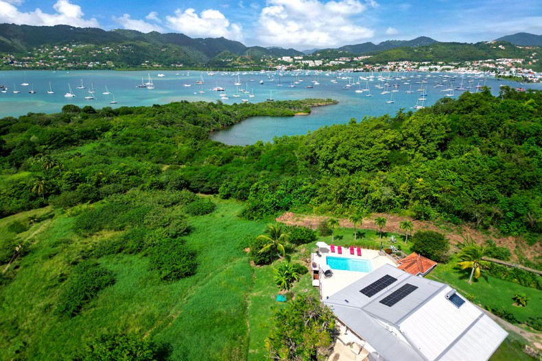 location belle villa sainte-Anne Martinique vue drone