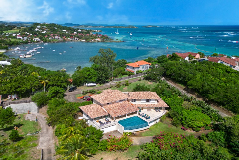 Belle villa de luxe Martinique Pointe cap Est