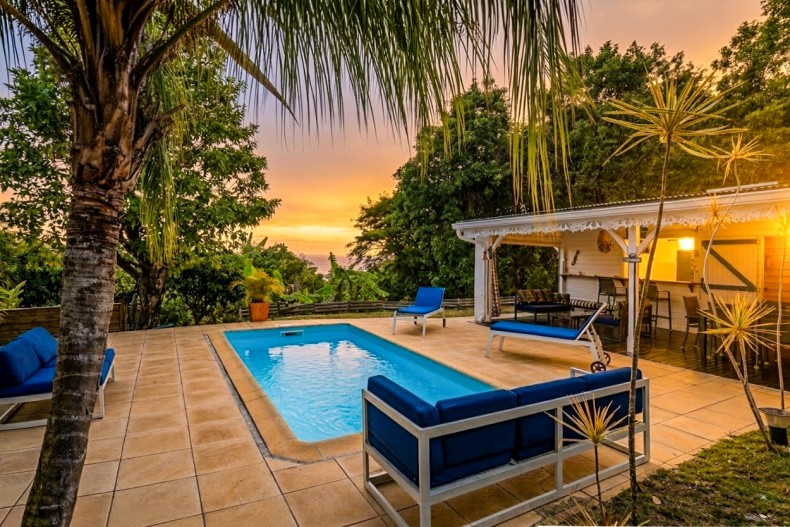 Maison solaire bleu Nature c soleil