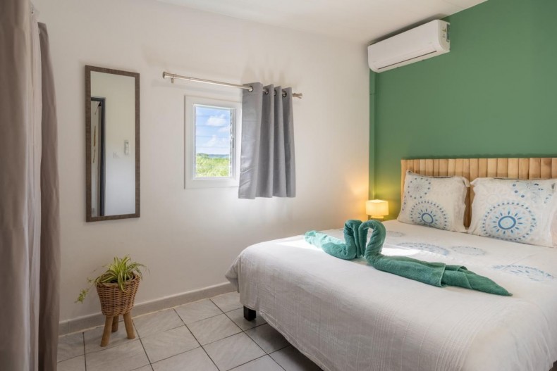 Bungalow sainte anne avec piscine ch1