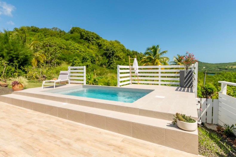 Bungalow sainte anne avec piscine