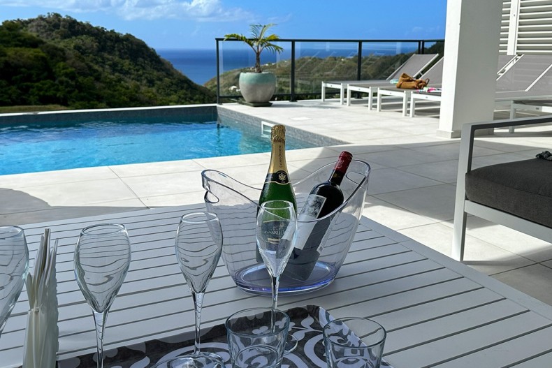 villa MODERNE prestige Martinique champagne
