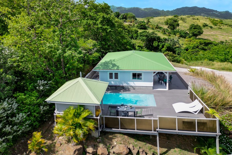 Petite Maison le françois location martinique piscine vue mer
