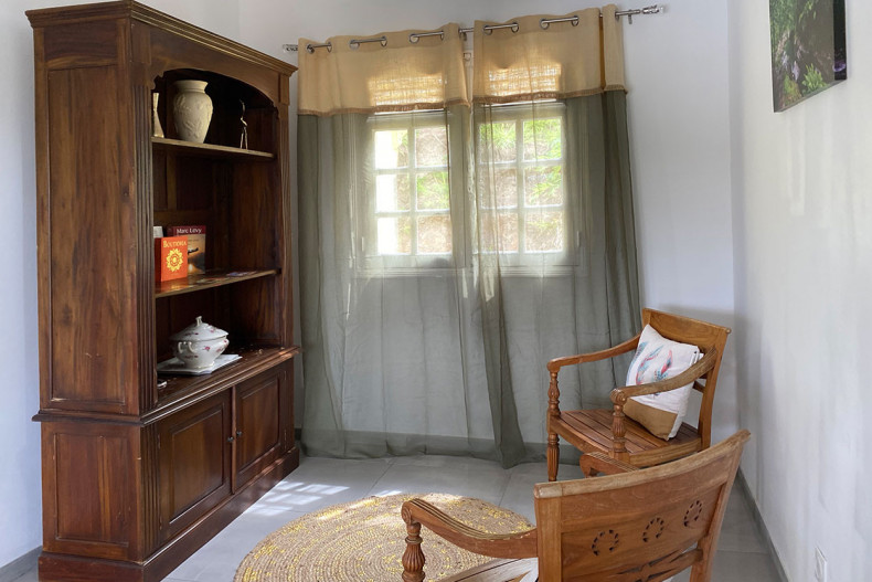 Location F4 Anse à L'ane Martinique ti salon