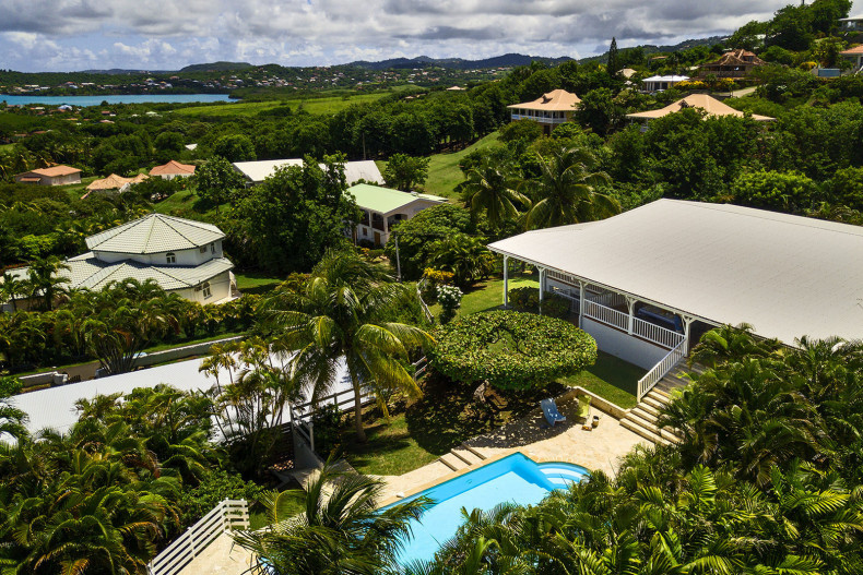 Grande-fleur-location-villa-le-cap-est-martinique-.jpg