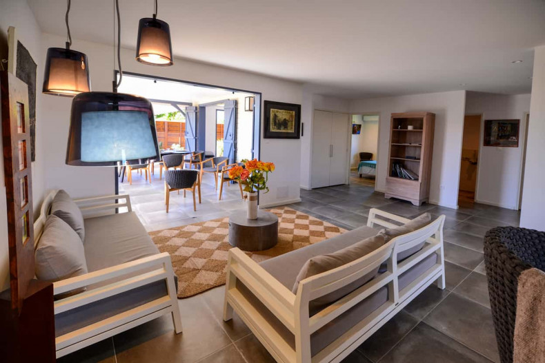 Séjour de la villa Kreoline Sainte Luce