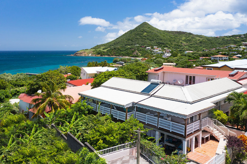 Location haut de villa petite Anse Martinique