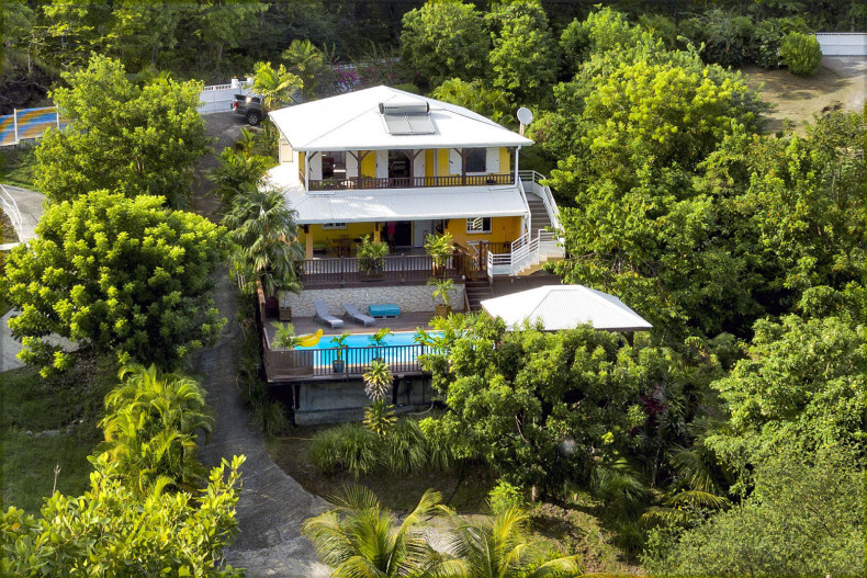 Location villa vue drone