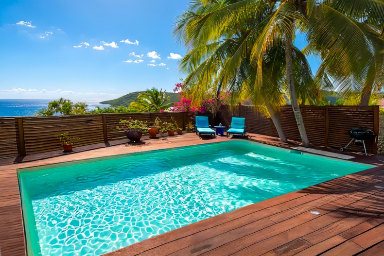 Location-Bois-Marine-Anse-d'arlet-piscine-2-ch