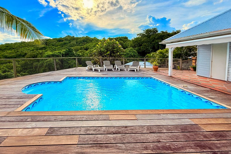 Location Villa piscine la caravelle