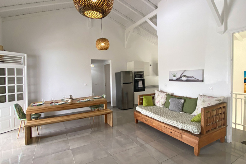 Location F4 Anse à L'ane Martinique salon