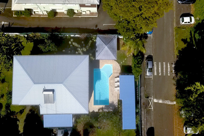 Location appartement avec piscine, 2 chambres fort de france