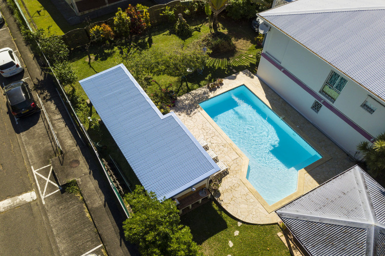 Location appartement avec piscine, 2 chambres fort de france