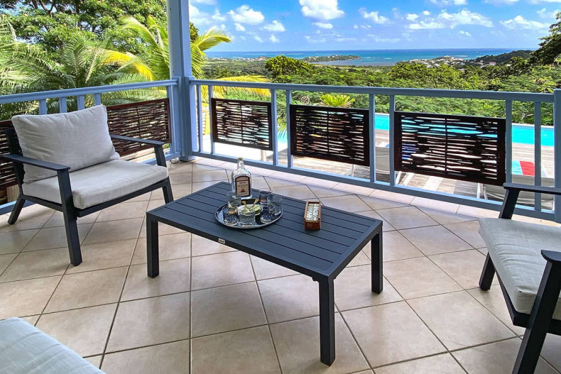 Petit salon sur la terr