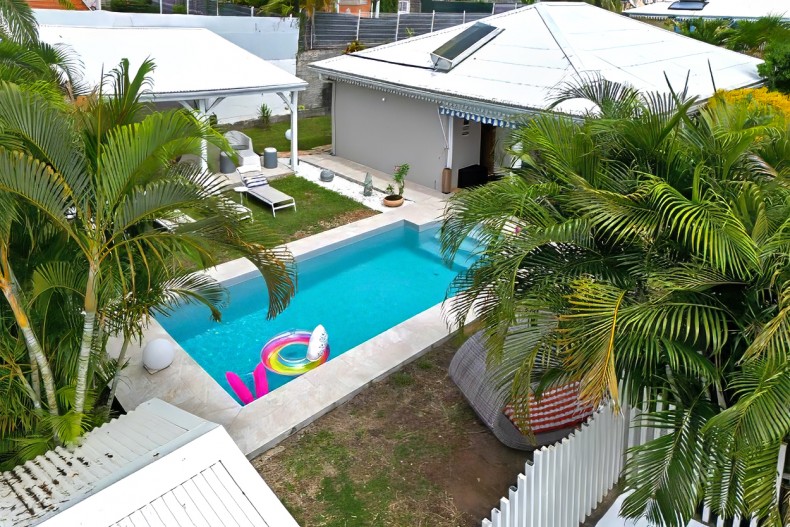 Location VILLA piscine Kazéa le diamant
