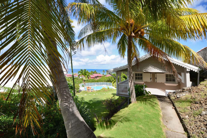 Maison du Cap Ti bungalow dos