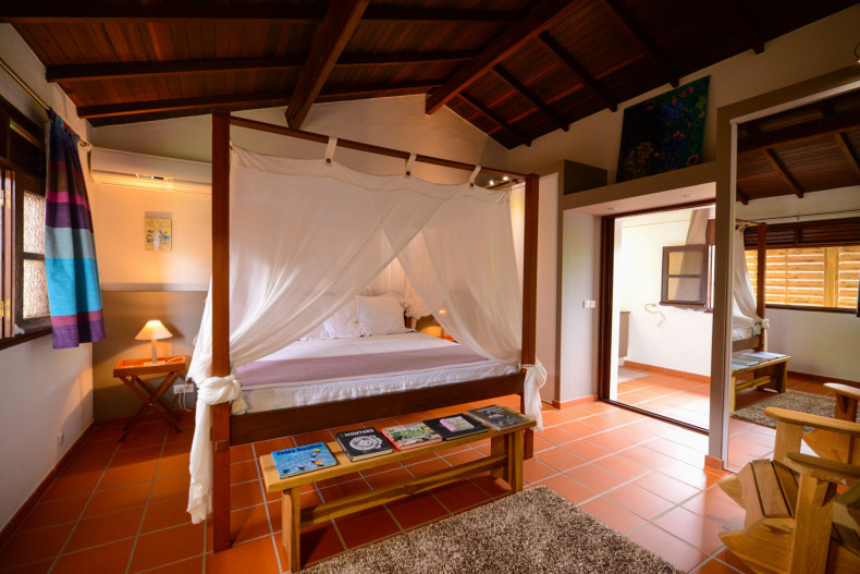 La suite, chambre parentale dans un autre corps de la villa