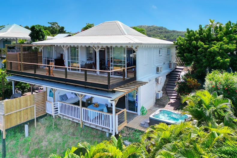 Votre appartement au bas de la villa