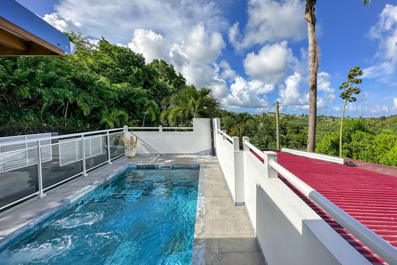 Piscine sécurisée 5 x 2,50 m